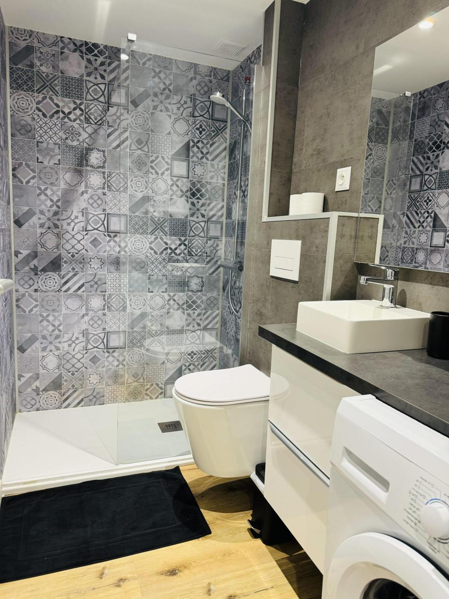 Le Piccolo - Appartement Cosy - Wifi Bègles Екстериор снимка